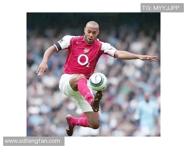 足球明星身高不高却依然闪耀绿茵场的传奇故事